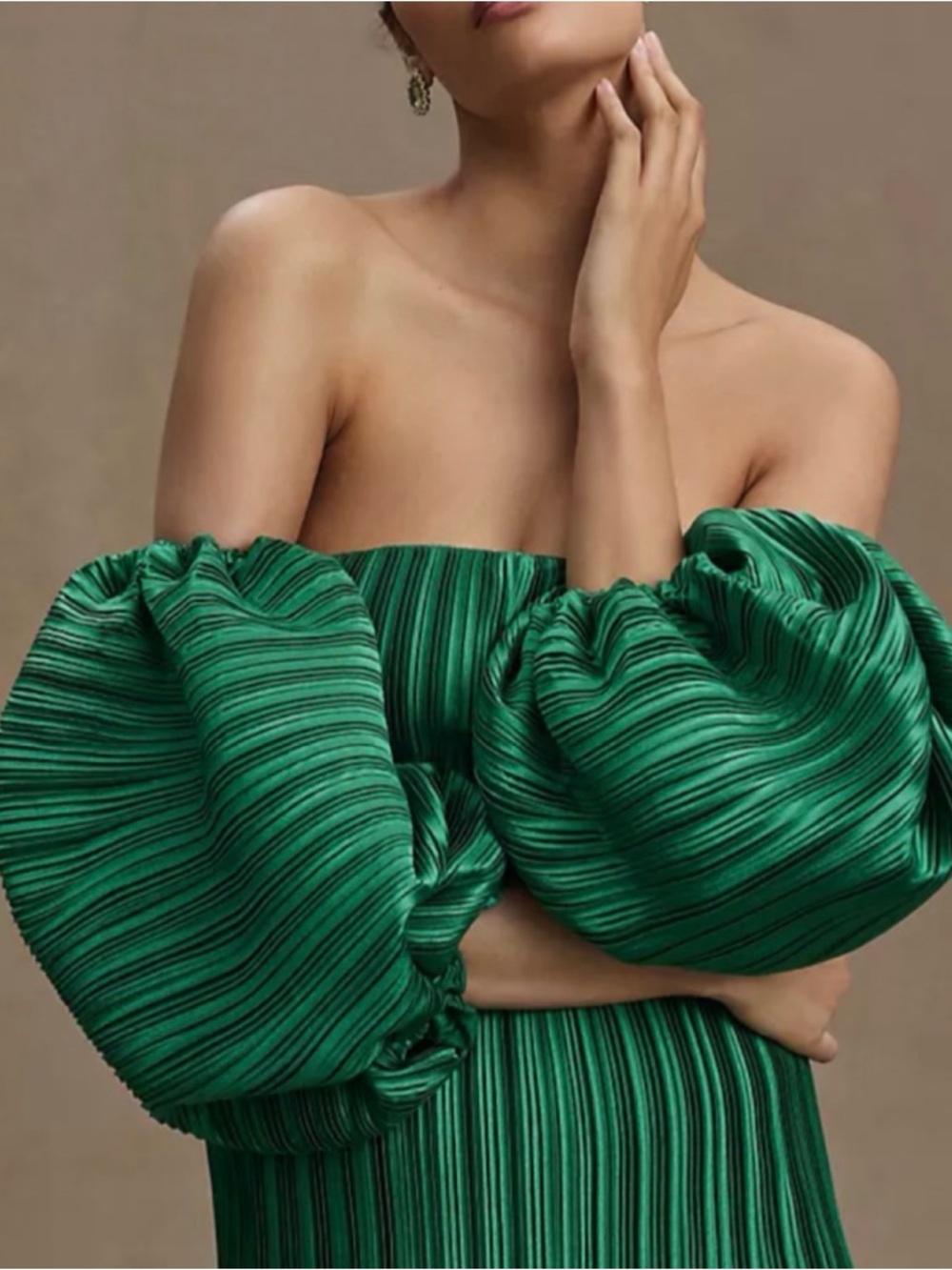 L'IDEE Sirene Plissé Off-Shoulder Puff-Sleeve Column Dress Emerald Green 10 NWT - Picture 15 of 16